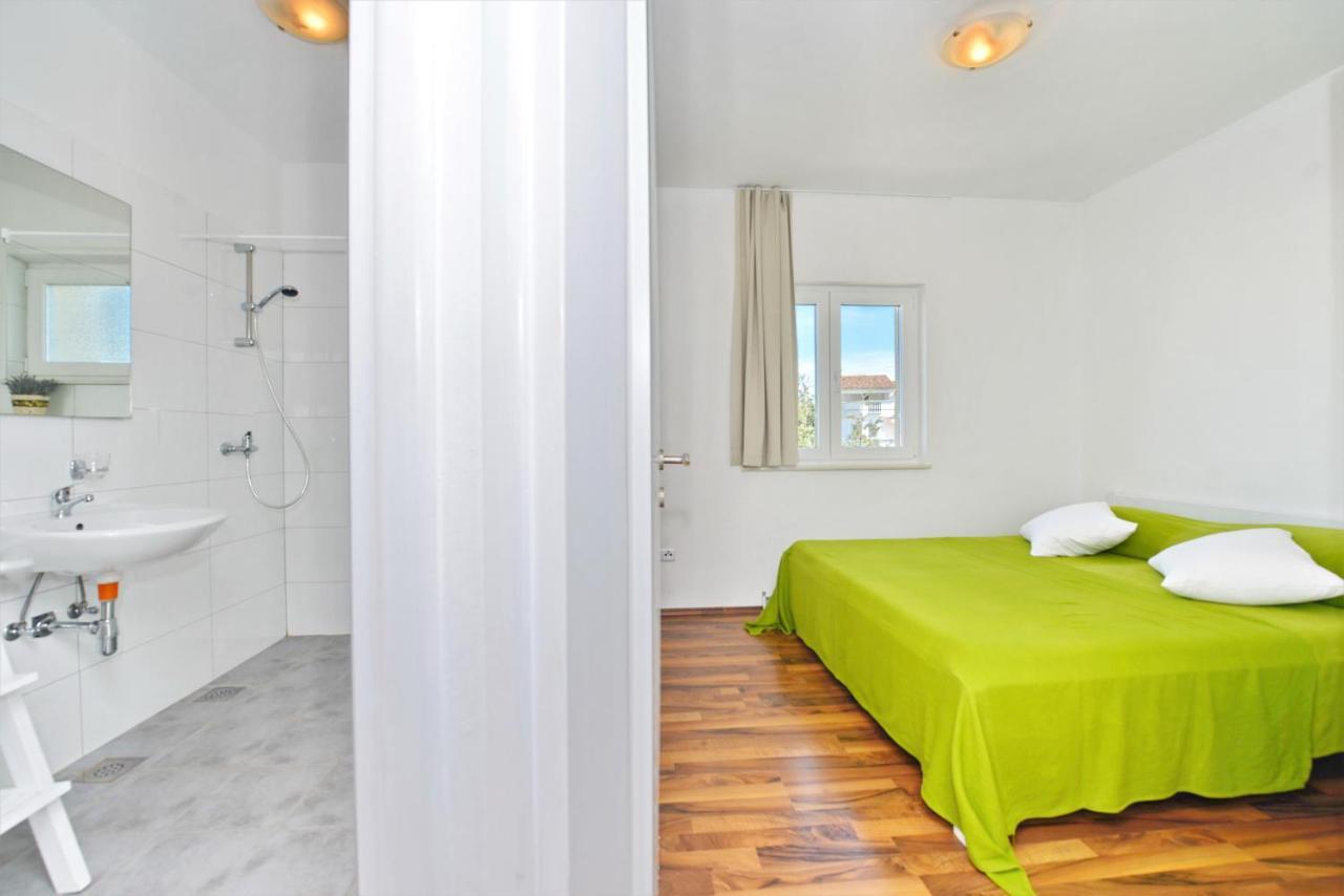 Apartments Verita Pakoštane Zewnętrze zdjęcie
