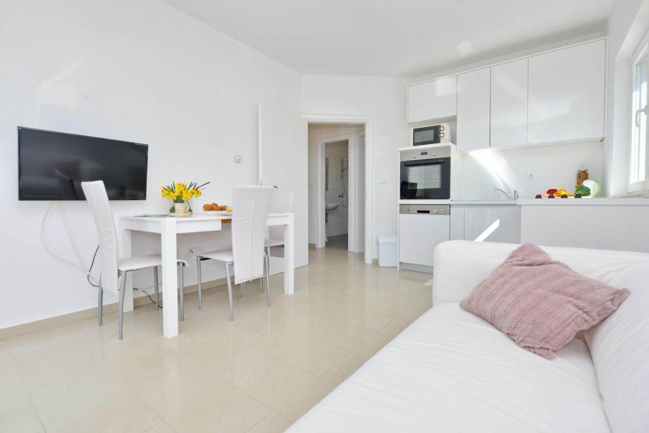 Apartments Verita Pakoštane Zewnętrze zdjęcie