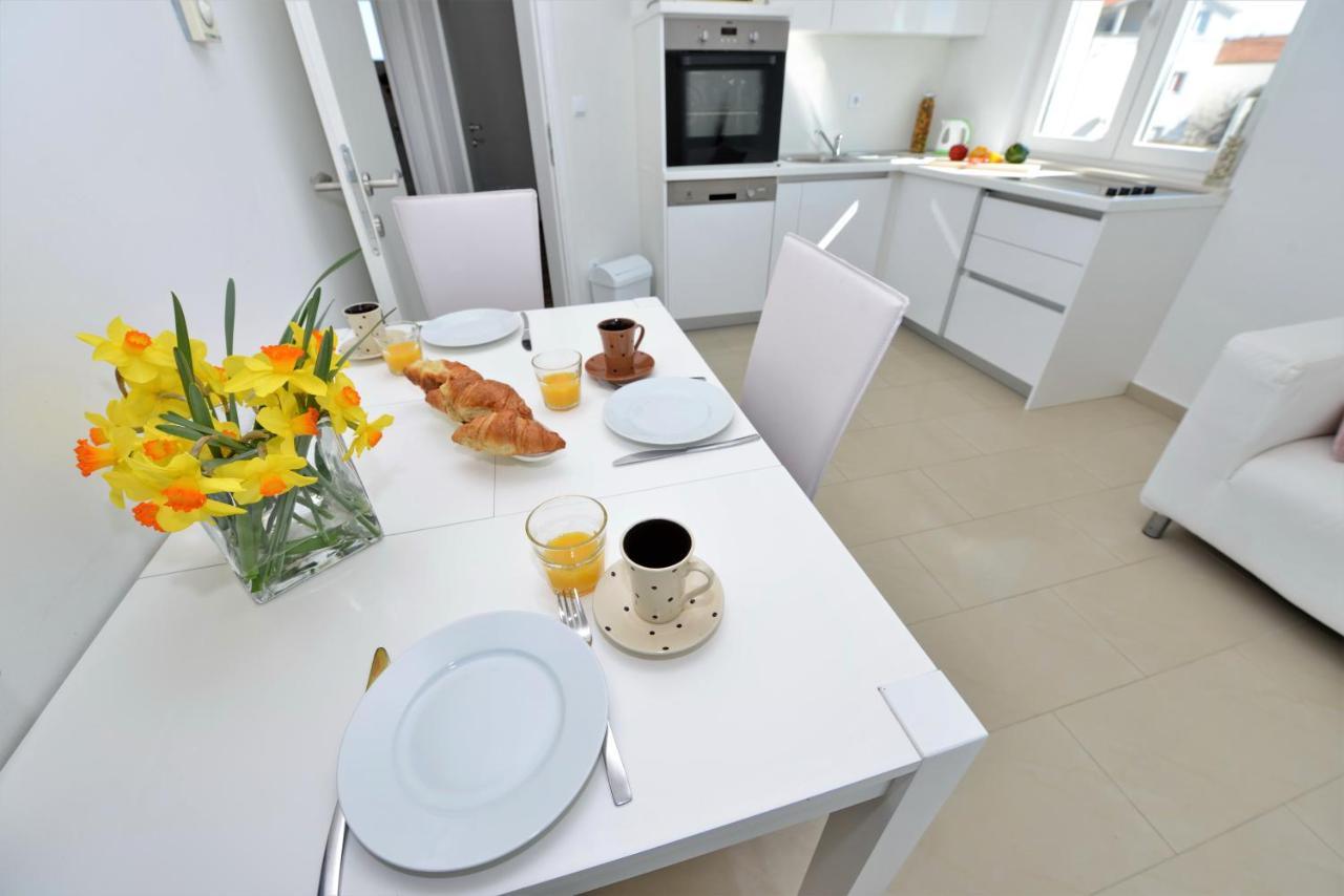 Apartments Verita Pakoštane Zewnętrze zdjęcie