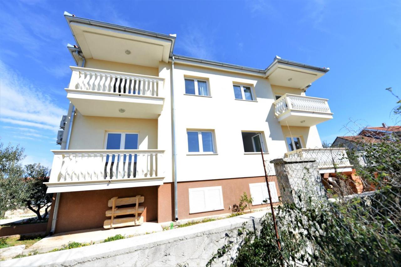 Apartments Verita Pakoštane Zewnętrze zdjęcie