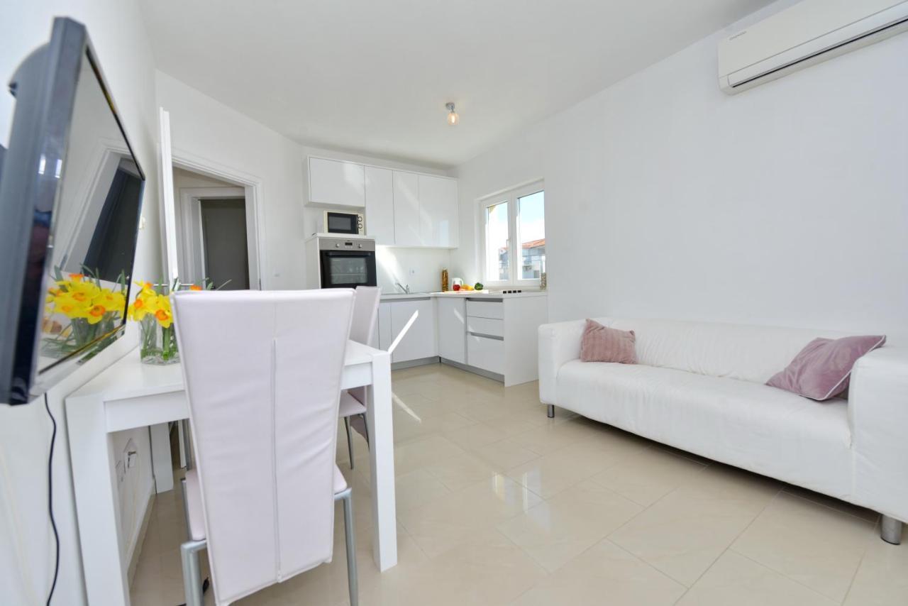 Apartments Verita Pakoštane Zewnętrze zdjęcie