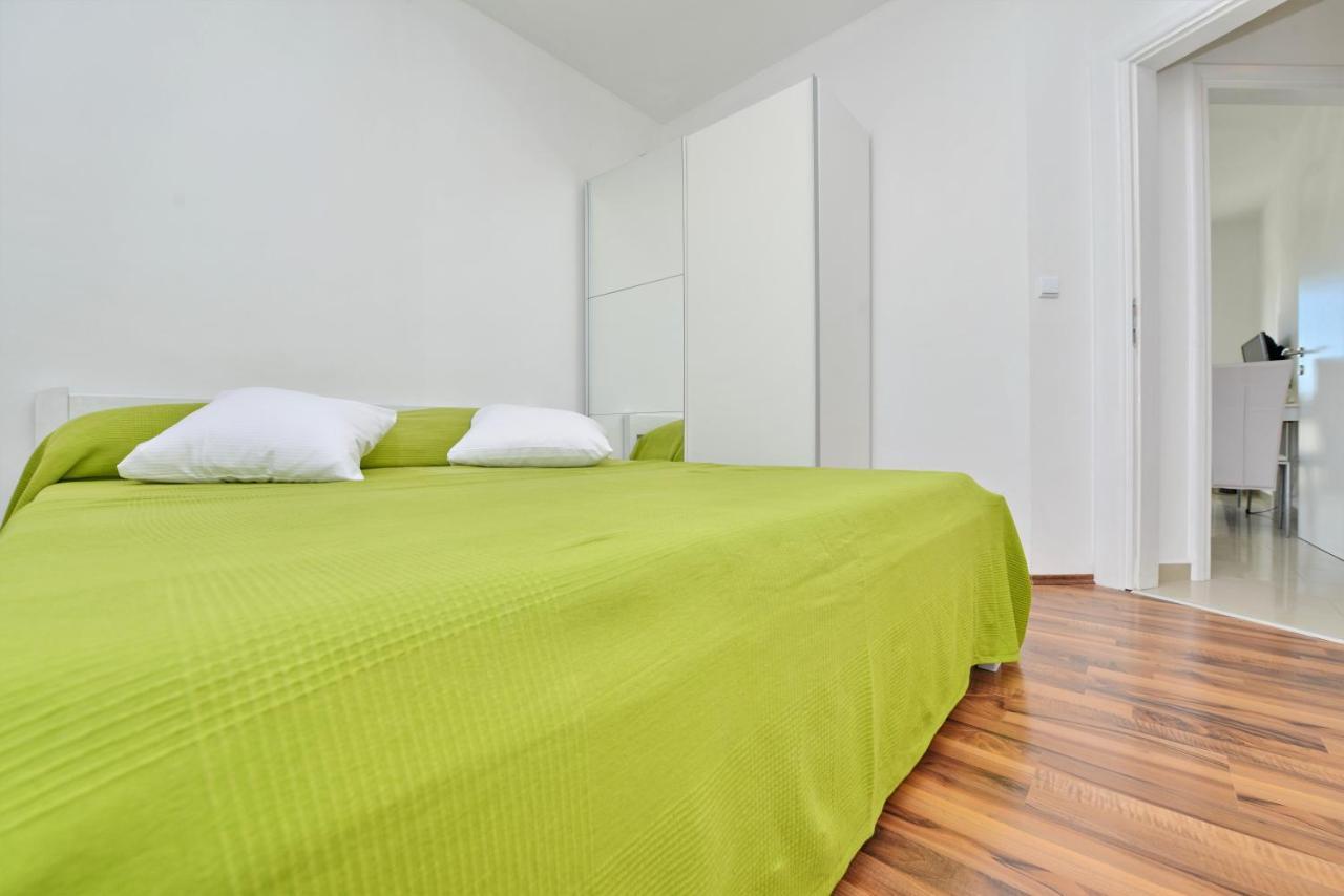 Apartments Verita Pakoštane Zewnętrze zdjęcie
