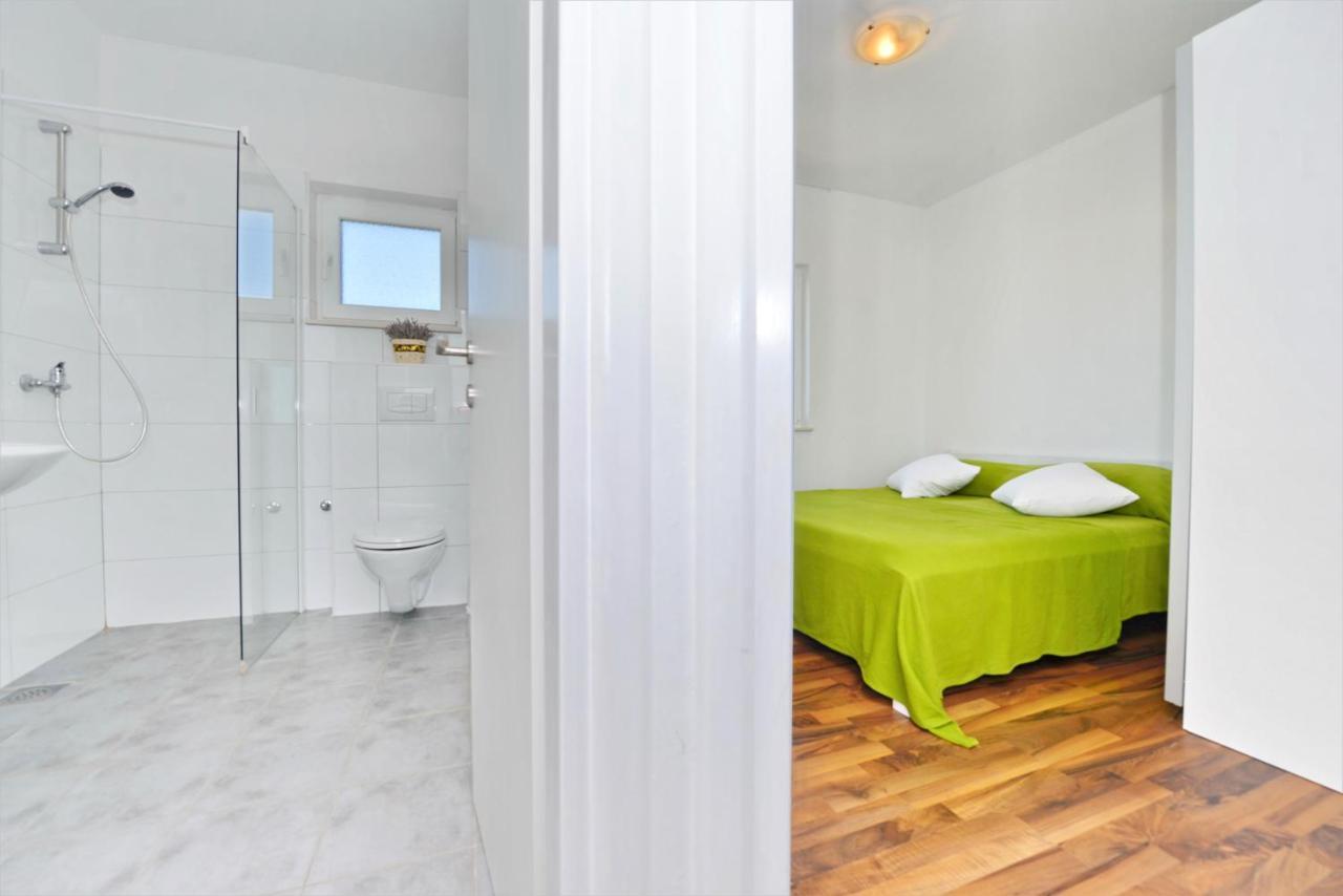 Apartments Verita Pakoštane Zewnętrze zdjęcie