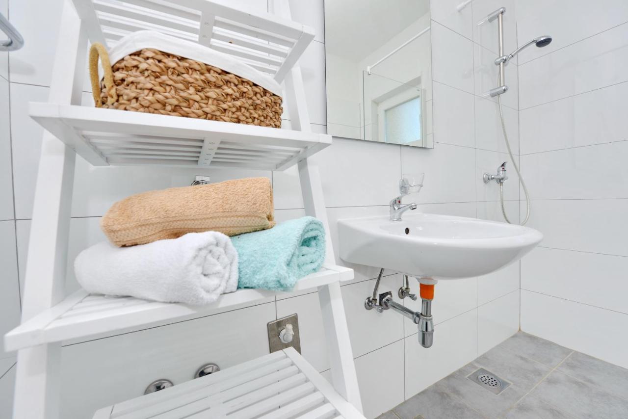 Apartments Verita Pakoštane Zewnętrze zdjęcie