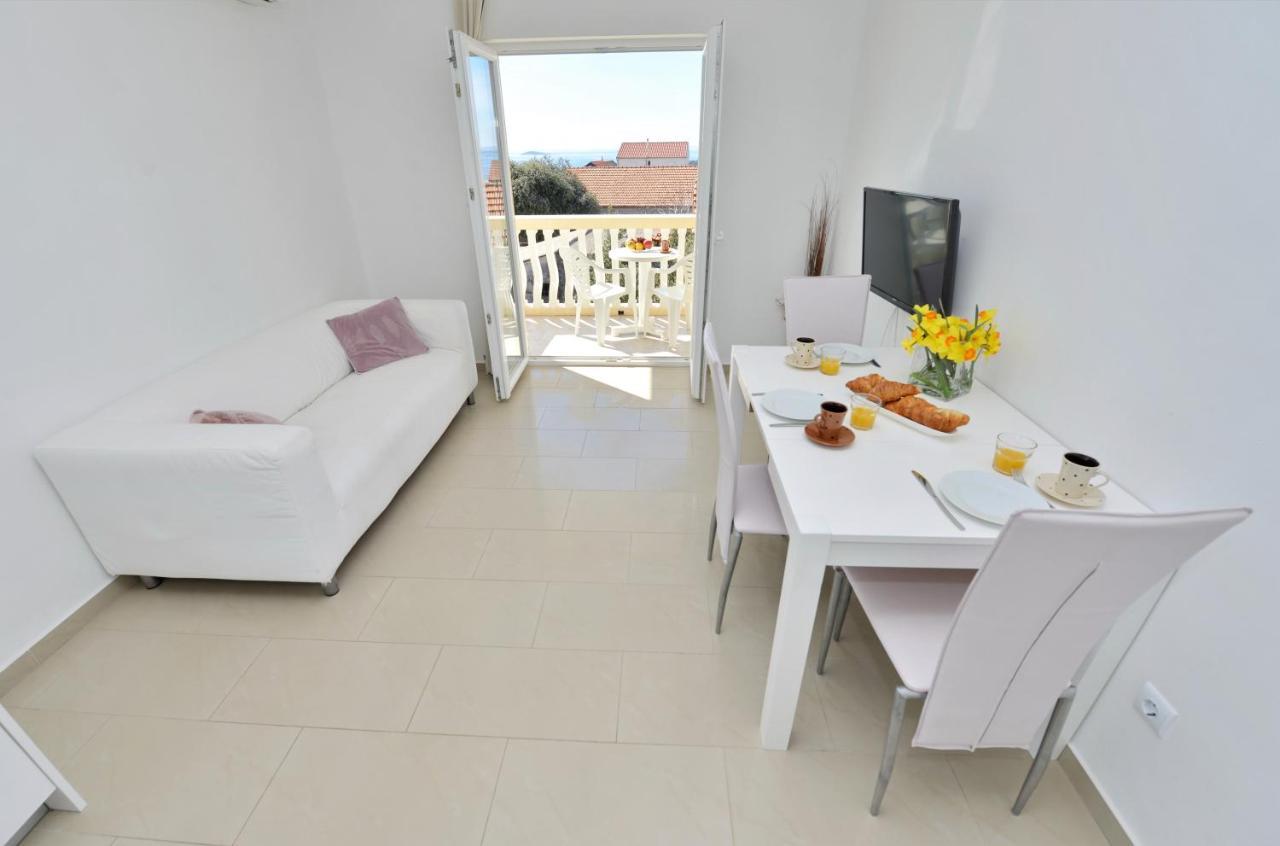 Apartments Verita Pakoštane Zewnętrze zdjęcie